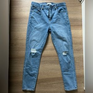 LOFT Women’s “The Skinny” Jeans Size 10 or 30